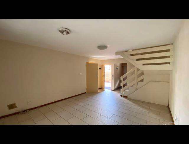 3 BEDROOM FLAT TO LET IN GLENWOOD